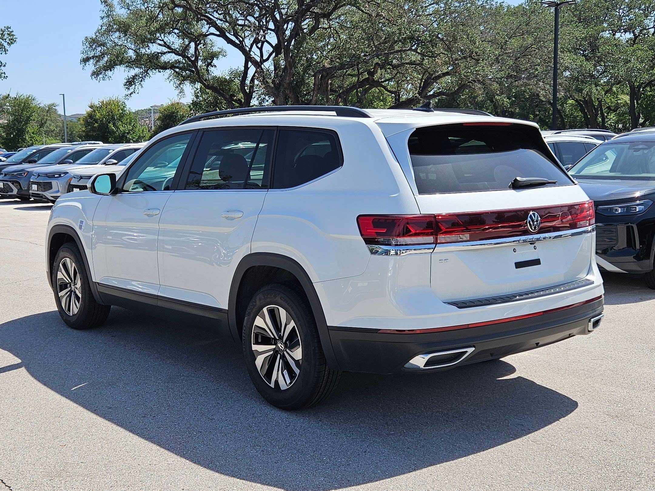 New 2026 Opal White Pearl Volkswagen 2.0T SE image 3