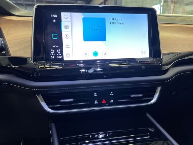New 2026 Black Volkswagen 2.0T SE w/Technology image 17