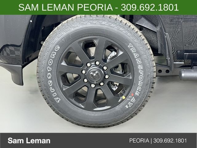 New 2026 Diamond Black Crystal Pearl-Coat Exterior Paint RAM Tradesman image 28