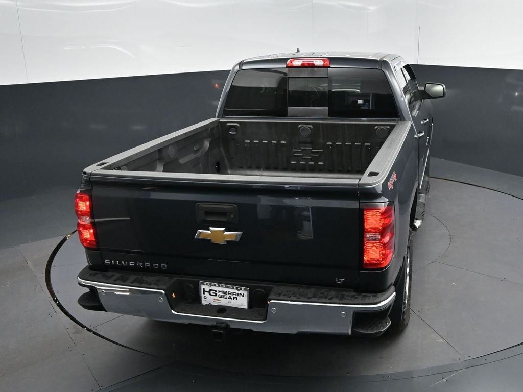 Used 2017 Gray Chevrolet LT image 32