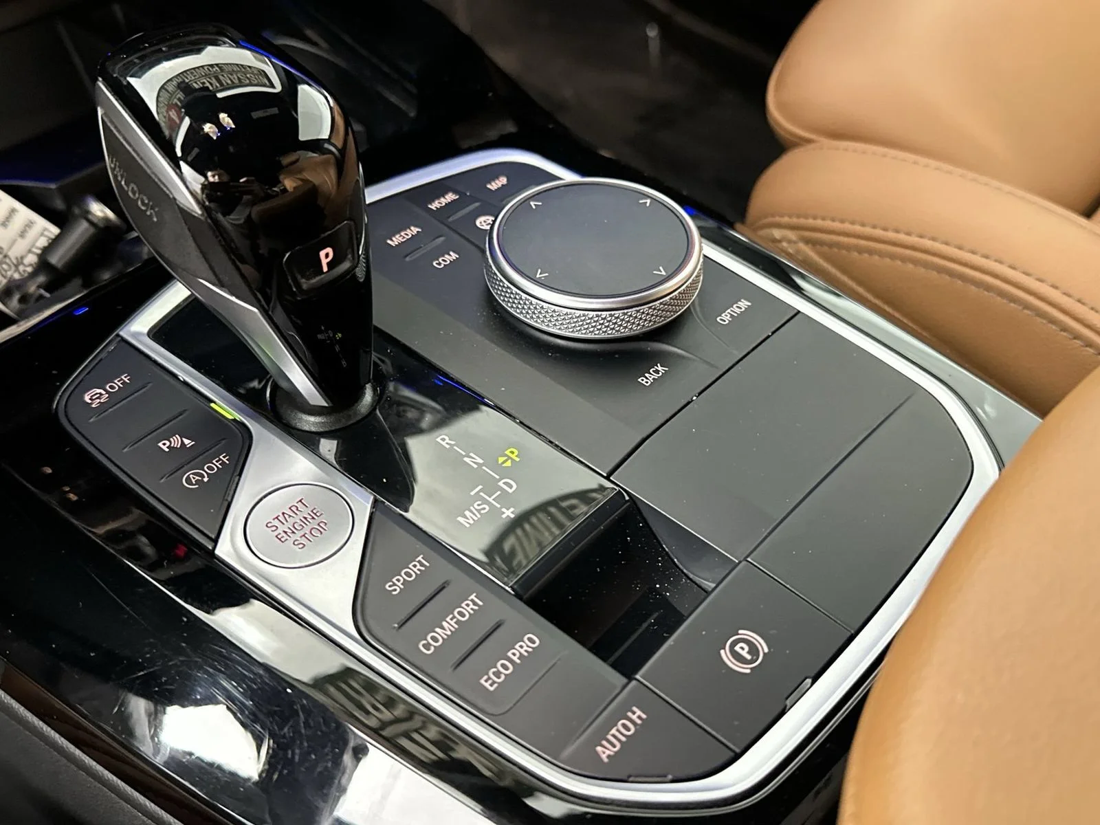 Used 2023 White BMW sDrive30i image 20
