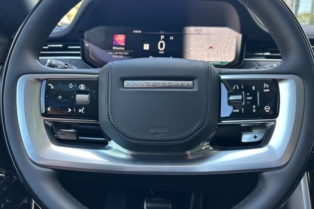 New 2026 Ostuni Pearl White Land Rover SE image 22