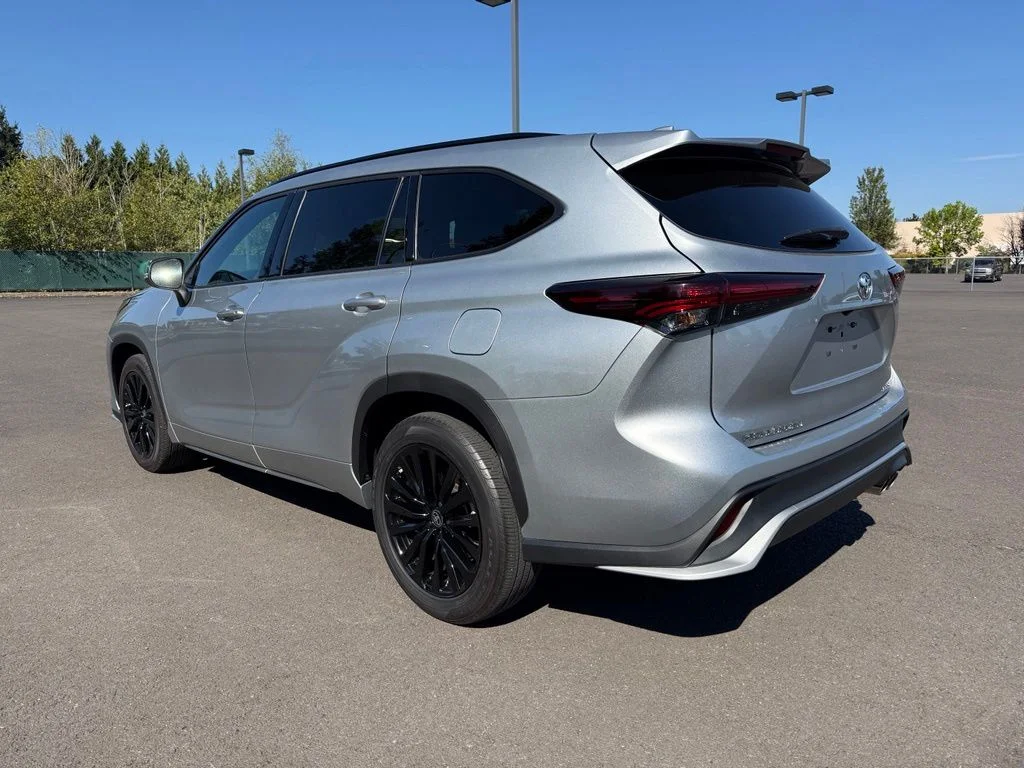 Used 2025 Celestial Silver Metallic Toyota XSE image 5