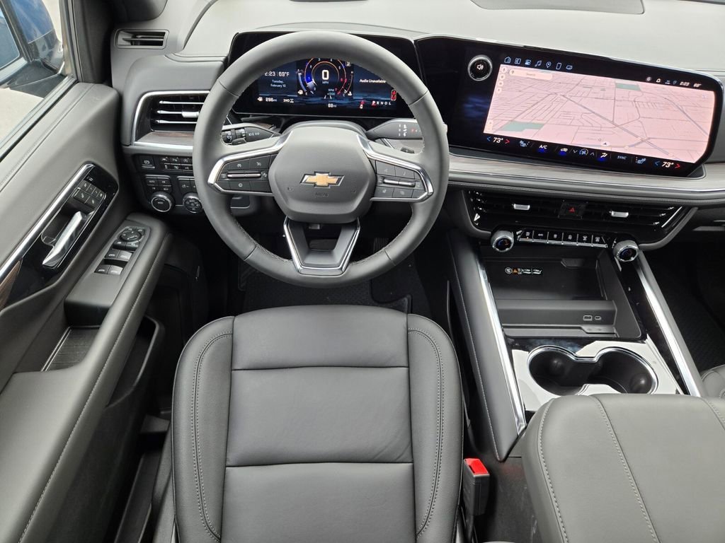 2025 Chevrolet Suburban LT - Photo 8