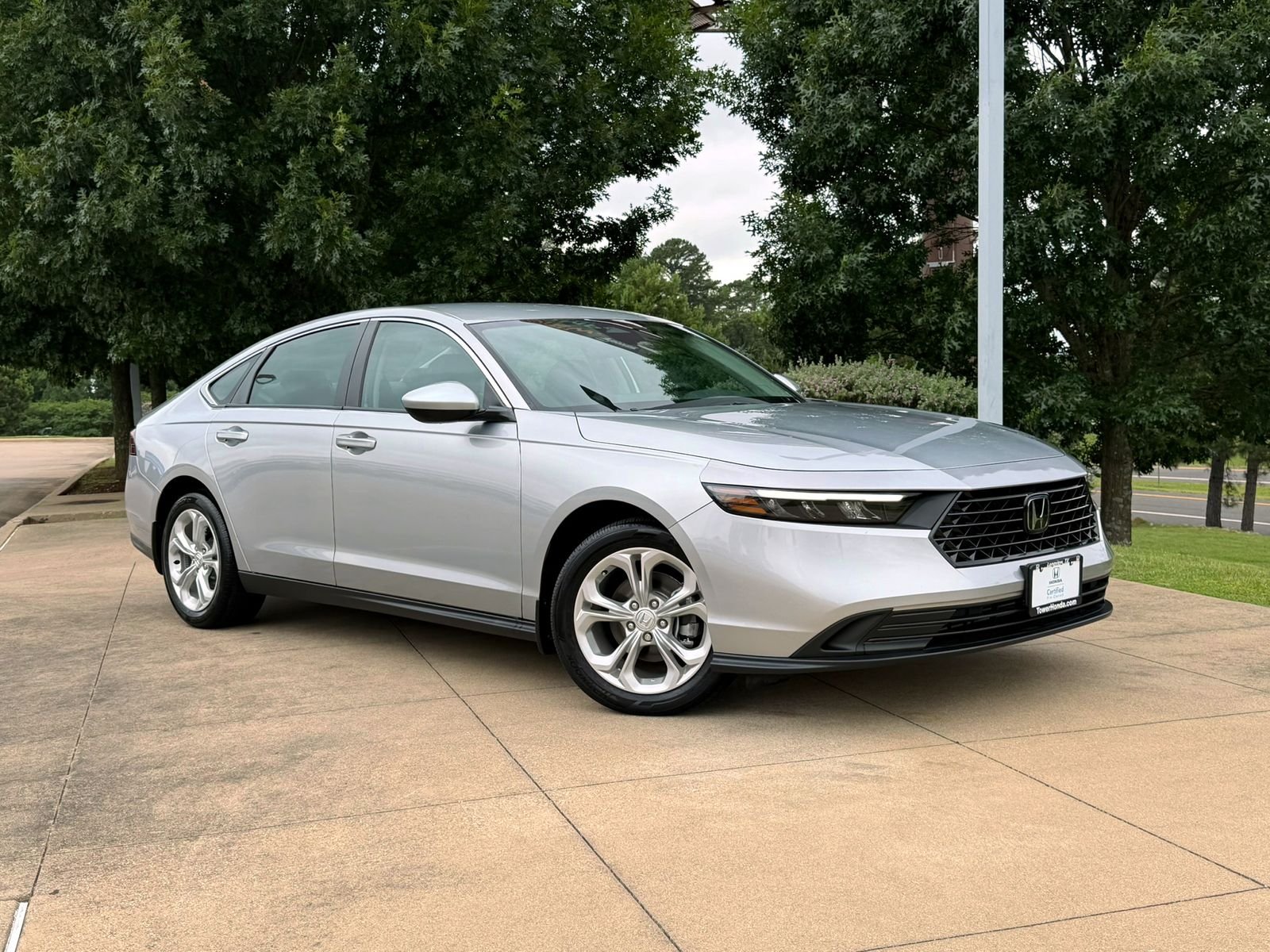 2024 Honda Accord 1.5T LX CVT's photo