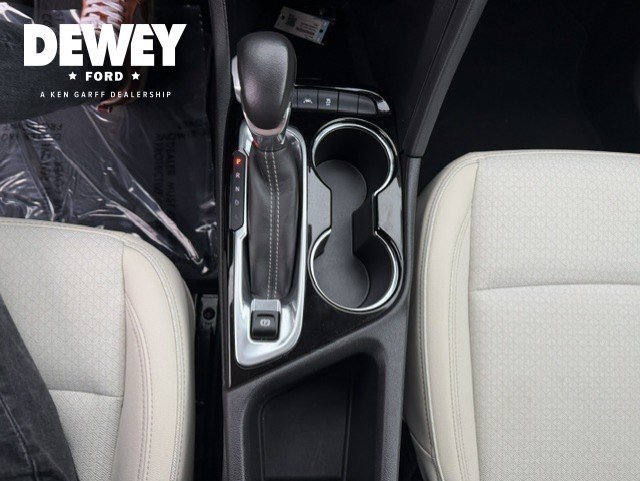 Used 2022 Summit White Buick Select image 18