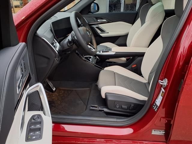 2025 BMW X2 28i - Photo 16