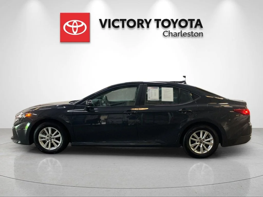 Used 2026  Toyota LE image 2