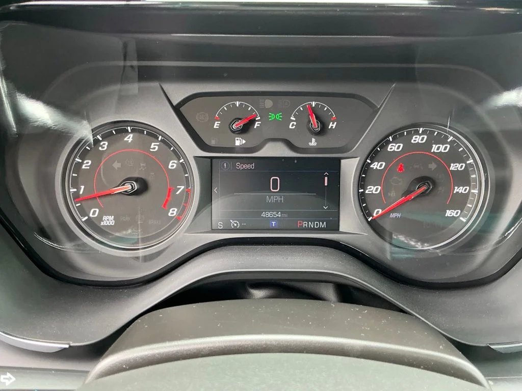 Used 2023 White Chevrolet 1LT image 34