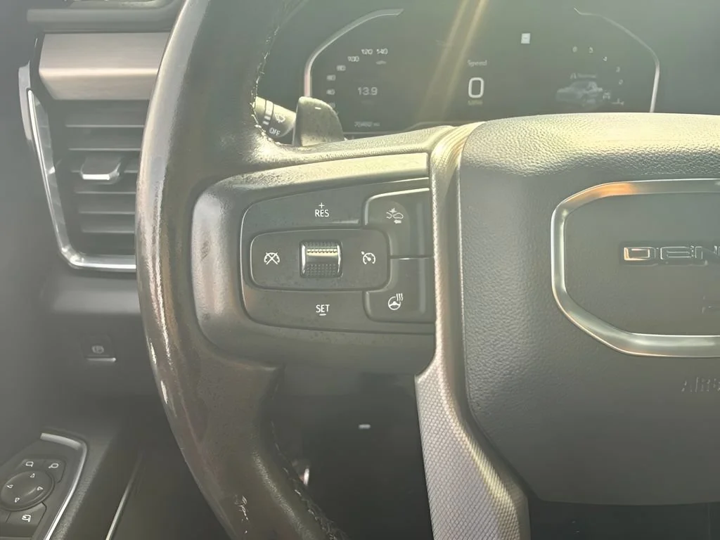 Used 2022 WHITE FROST TRICOAT GMC Denali image 14