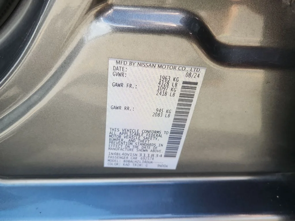 Used 2025 Gray Nissan 2.5 SV image 18