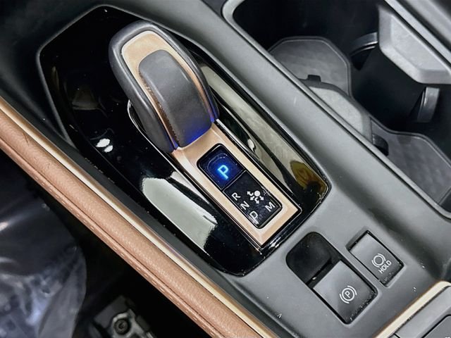 Used 2024 Blue Toyota MAX Platinum image 17