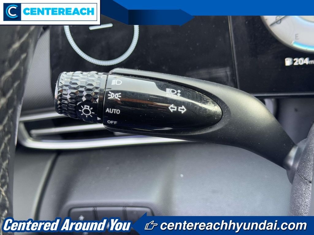 2022 Hyundai Elantra Limited - Photo 22