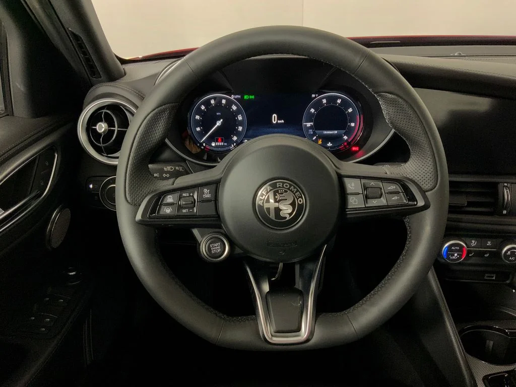New 2026 Alfa Rosso (Red) Exterior Paint Alfa Romeo Sprint image 23