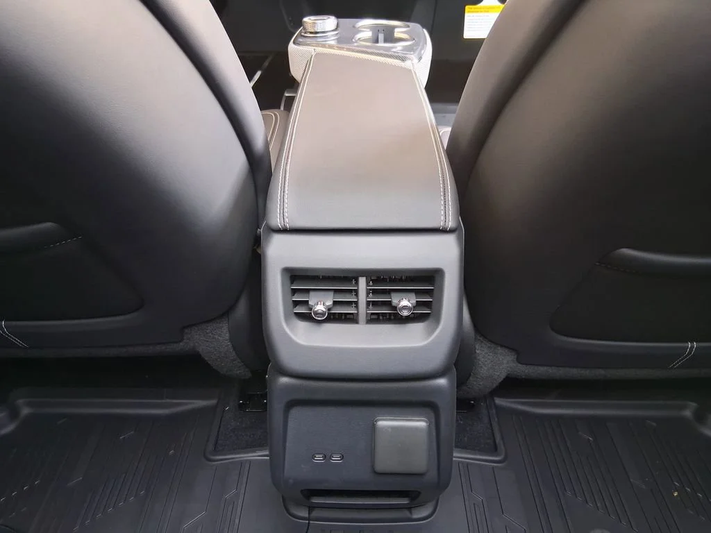 2026 Cadillac OPTIQ Sport - Photo 27