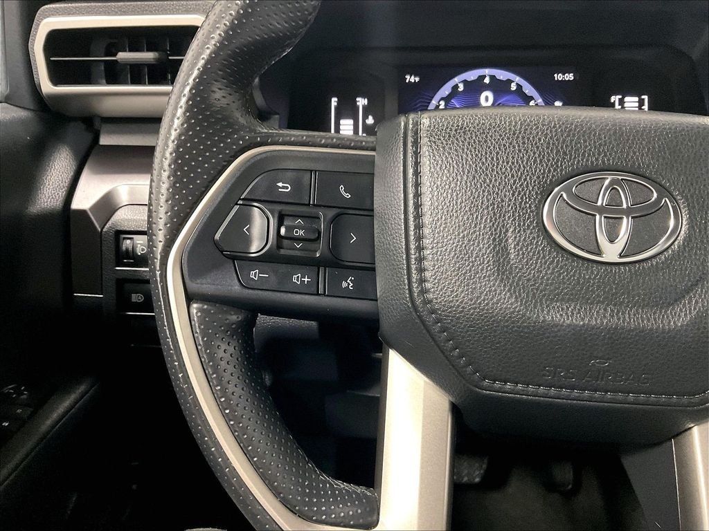 Used 2025 White Toyota SR5 image 22