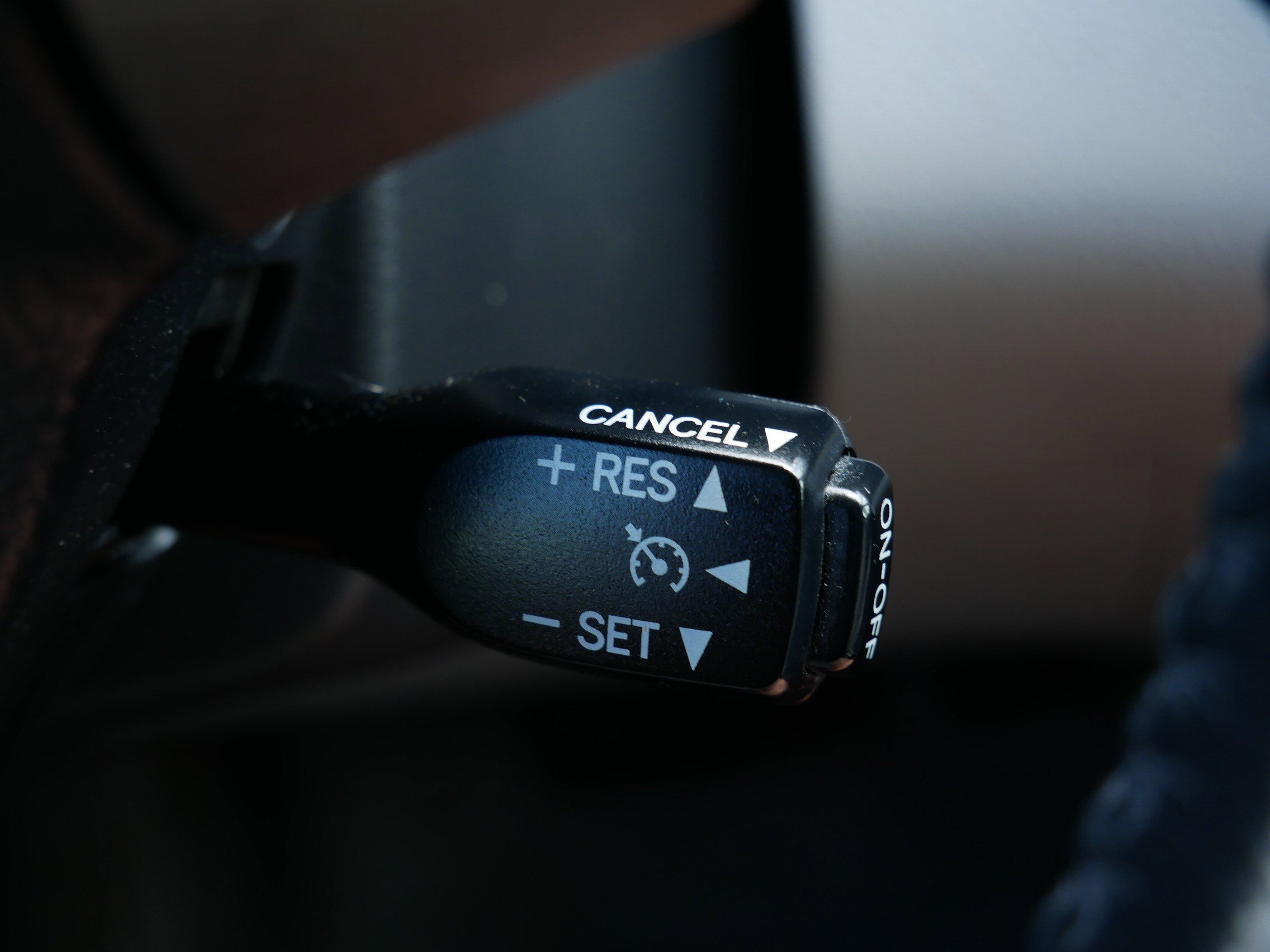 Used 2012 Black Toyota Limited image 30