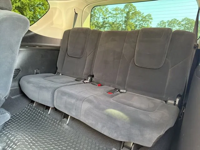 Used 2018 Silver Nissan SV image 16