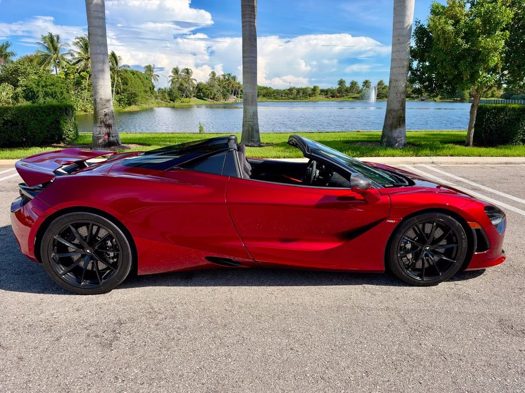 Used 2020 MSO Volcano Red McLaren  image 5