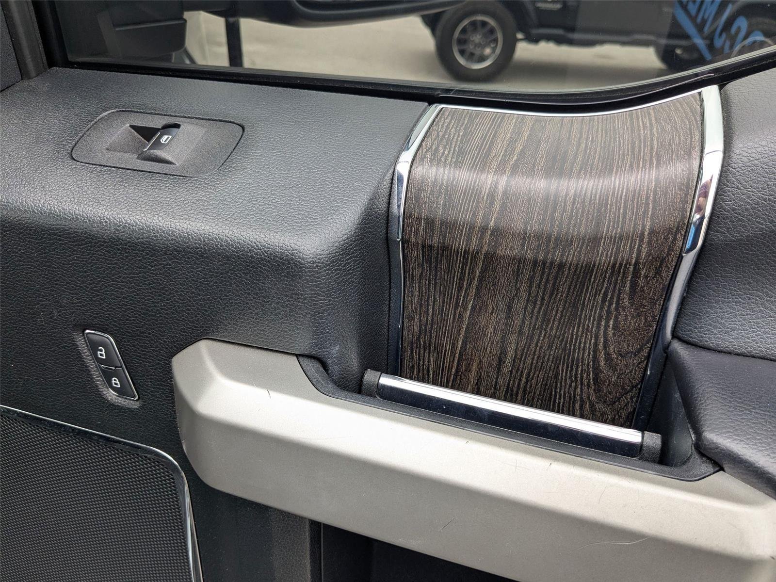 Used 2021 Carbonized Gray Metallic Ford LARIAT image 31