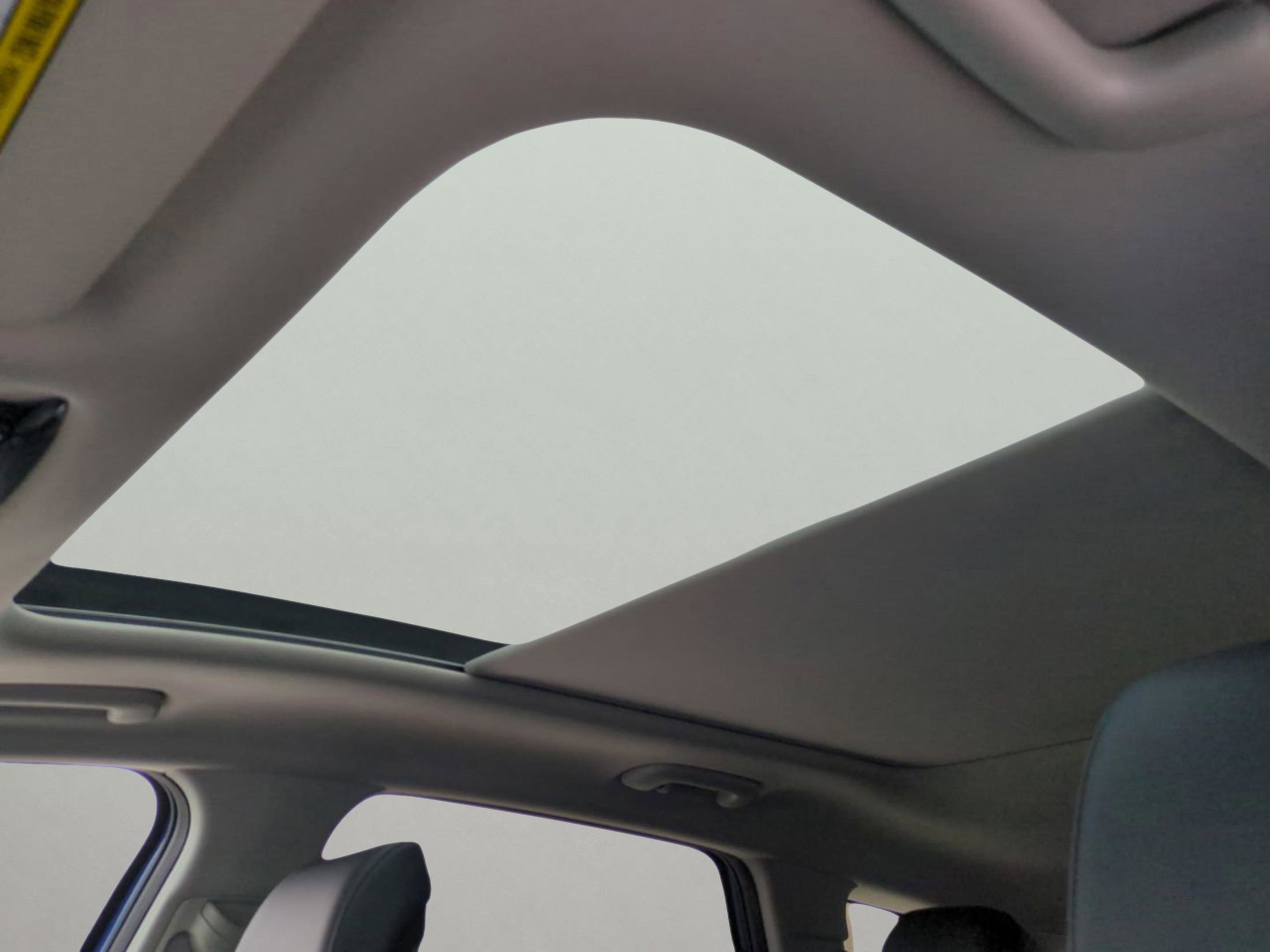 2026 Kia Sportage SX - Photo 23