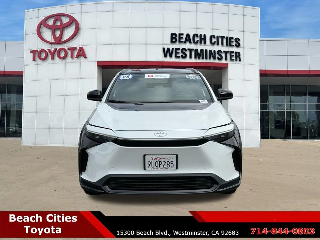 Certified Used 2025 Beige Toyota XLE image 4