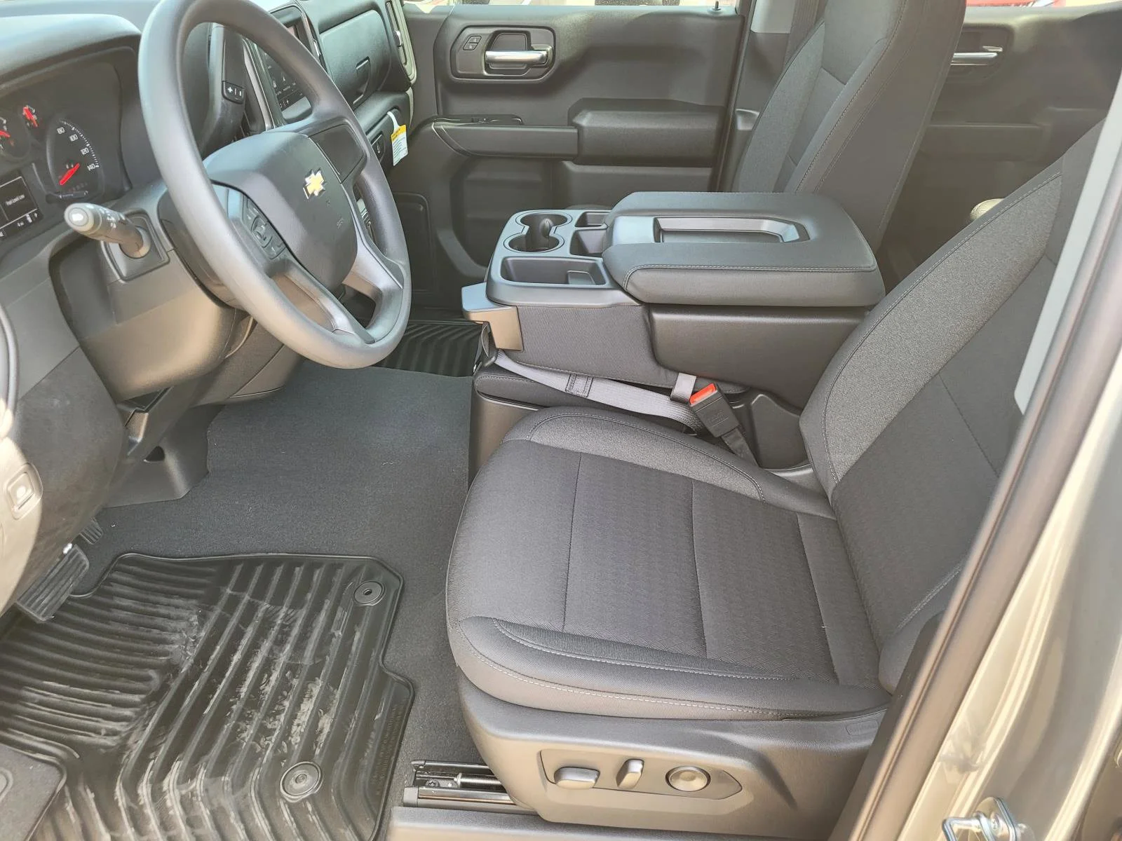 2026 Chevrolet Silverado 1500 Custom - Photo 14