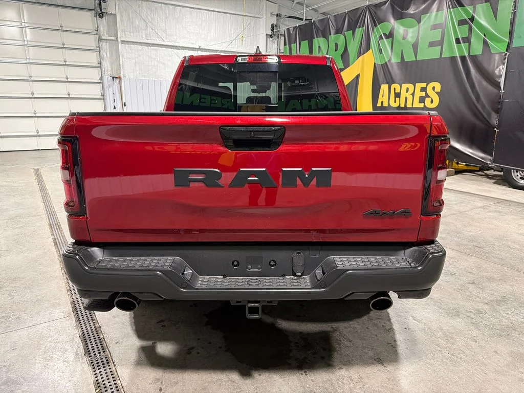 New 2026 Molten Red Pearl-Coat Exterior Paint RAM Warlock image 7