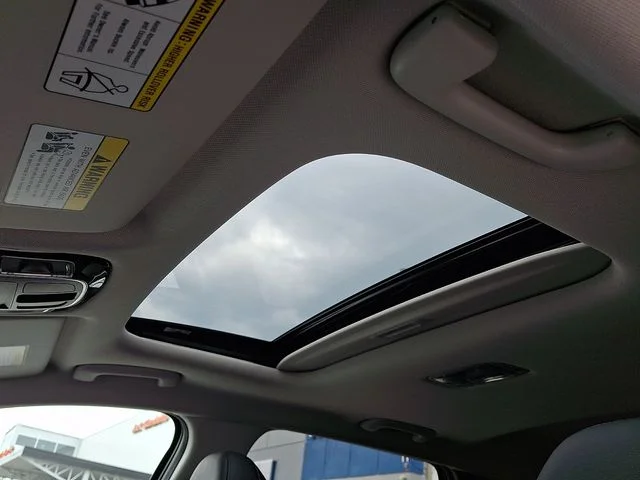 New 2026 Silver Hyundai SEL Premium image 13
