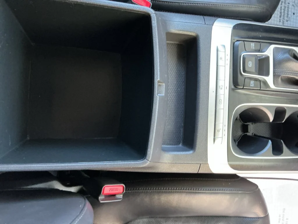 Used 2022 Gray Kia LXS image 34