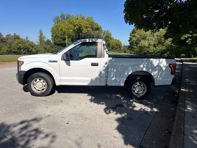 Used 2016 White Ford XL image 4