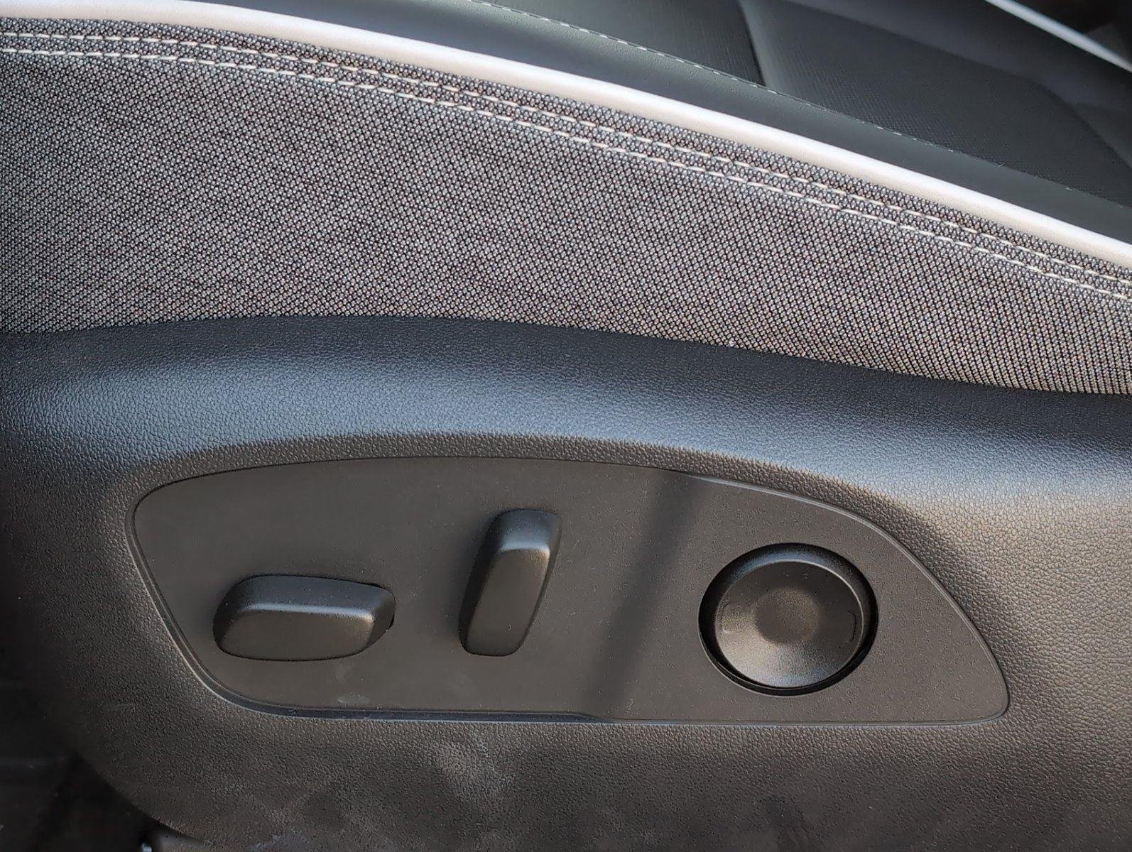 New 2026 Summit White GMC Elevation Standard Range image 5