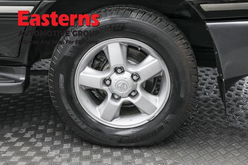 Used 2005 Black Toyota Base image 8