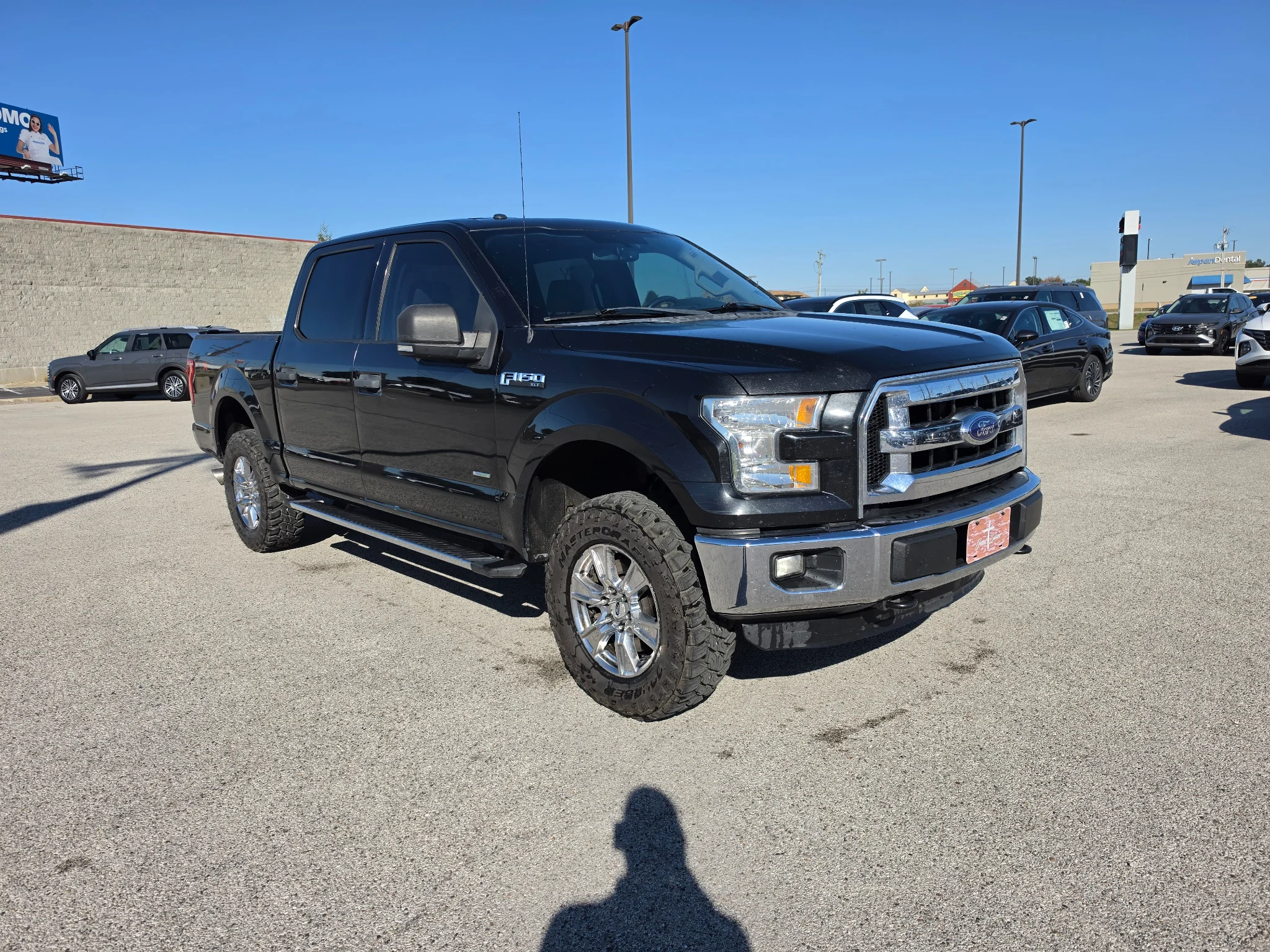 Used 2015 Tuxedo Black Metallic Ford XLT image 8
