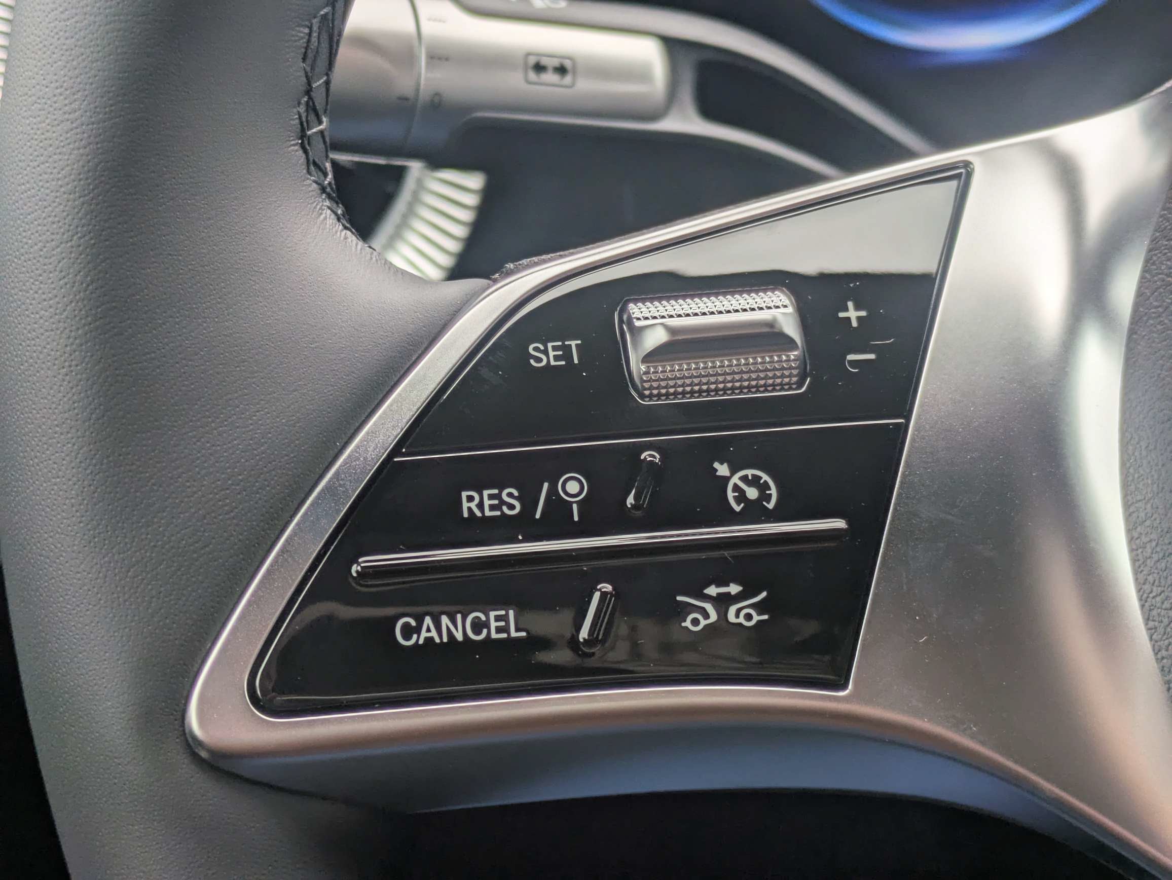 New 2027 Cirrus Silver Metallic Mercedes-Benz CLA 220 image 20