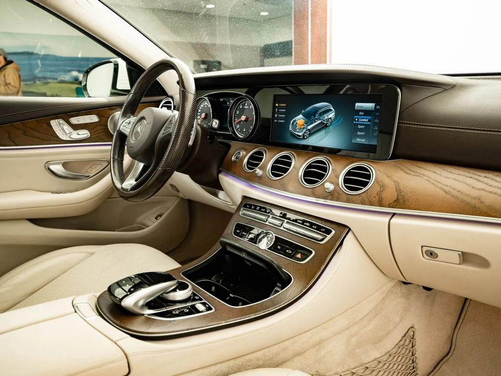 Used 2018 White Mercedes-Benz E 400 image 49
