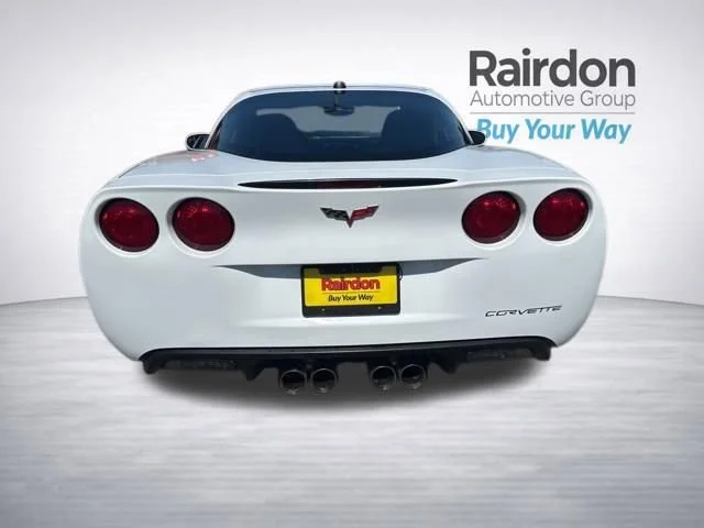 Used 2005 Arctic White Chevrolet Base image 6