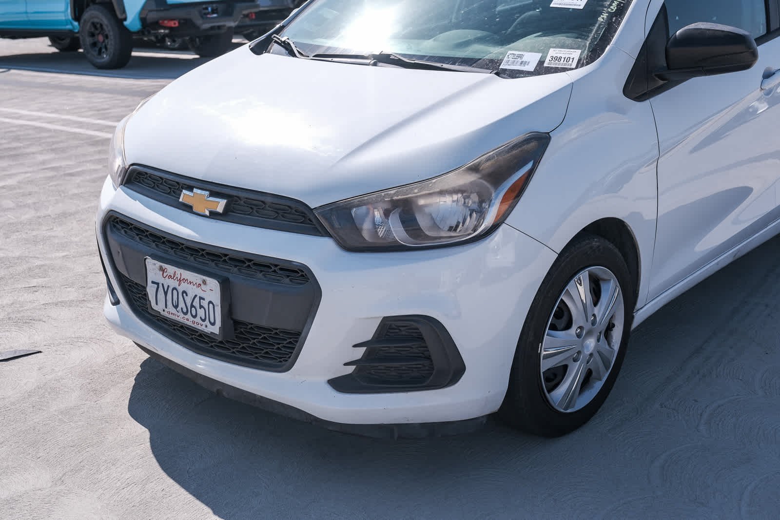 Used 2017 Summit White Chevrolet LS image 11