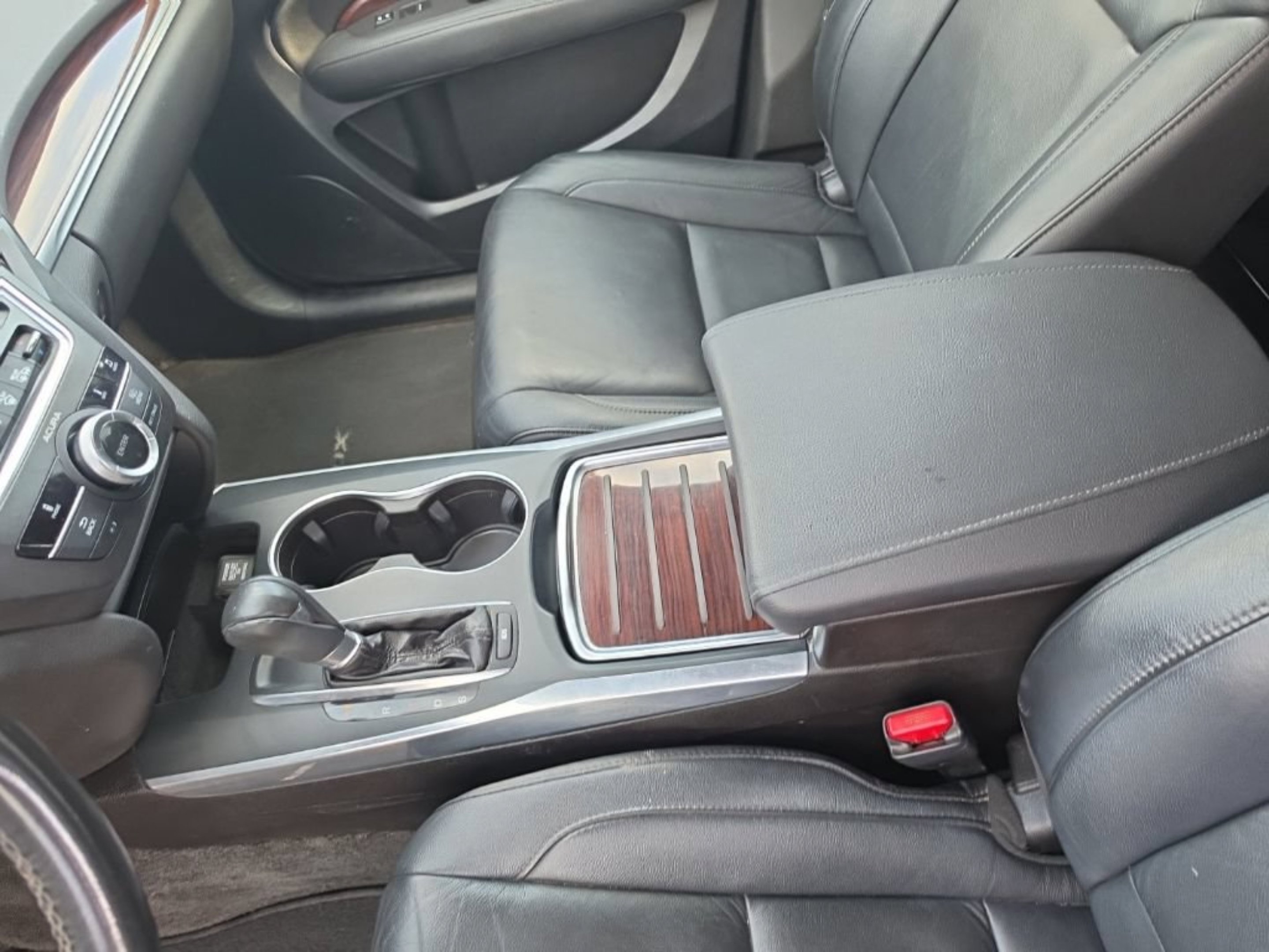 Used 2014 Silver Acura FWD image 21