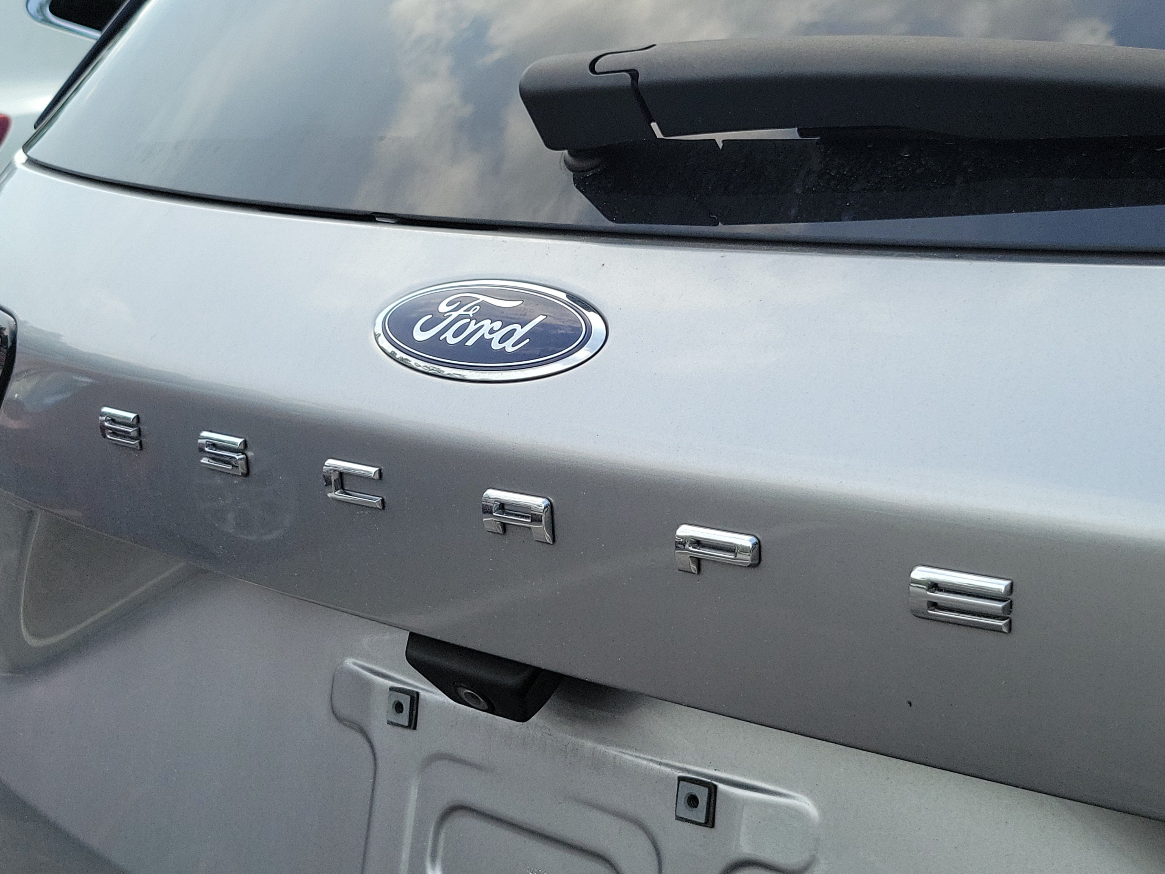 Used 2021 Silver Metallic Ford SE image 6