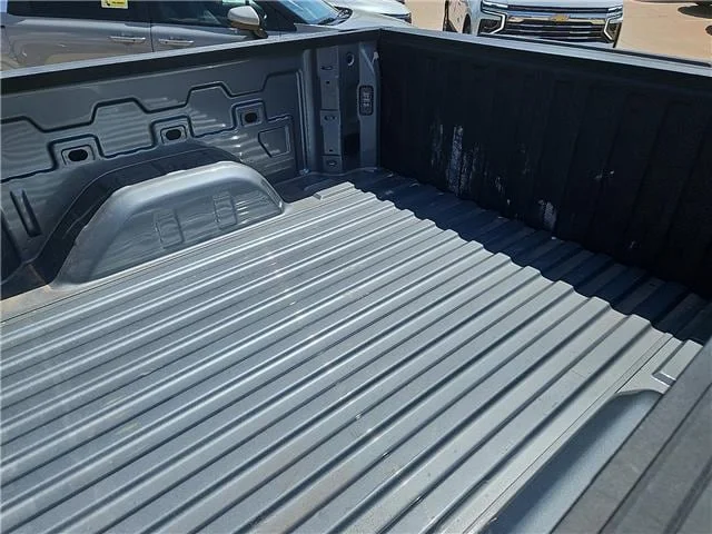Used 2026 Silver Chevrolet RST 4x4 Crew Cab 5.75 ft. box 147.4 in. WB image 9