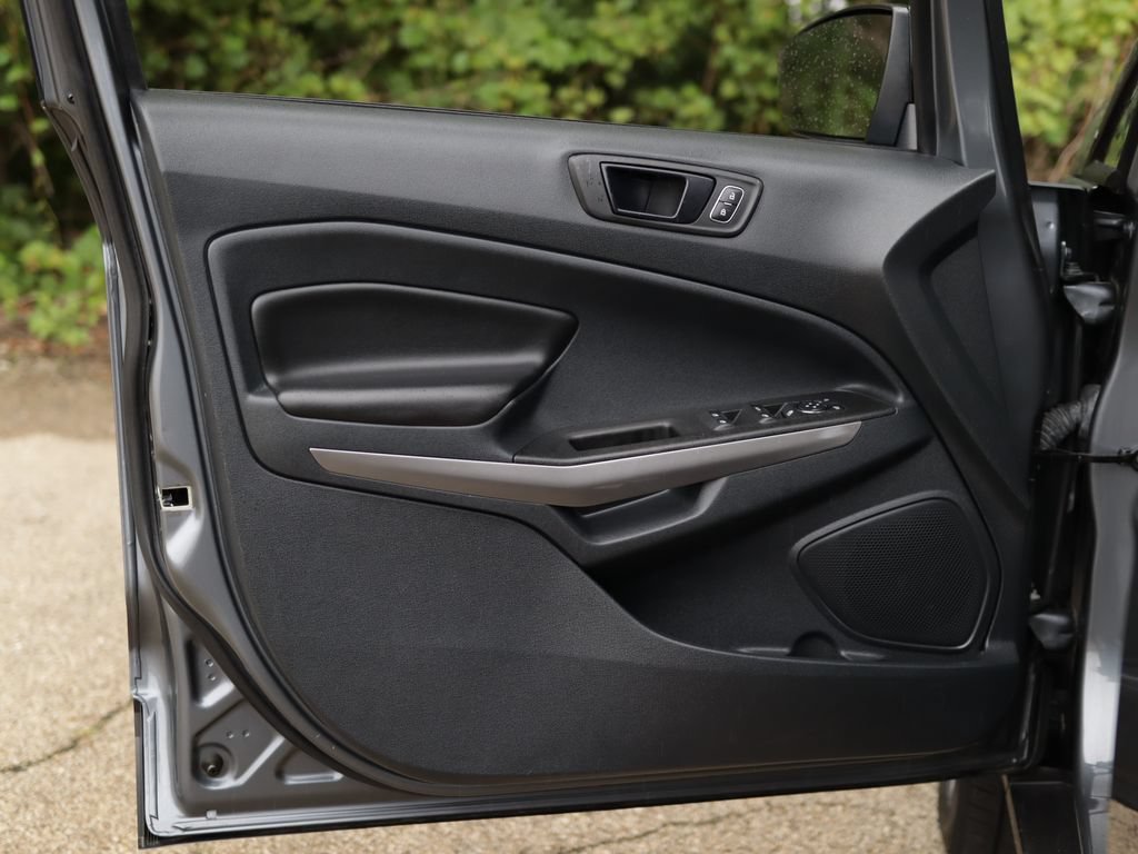 Used 2020 Gray Ford SES image 22