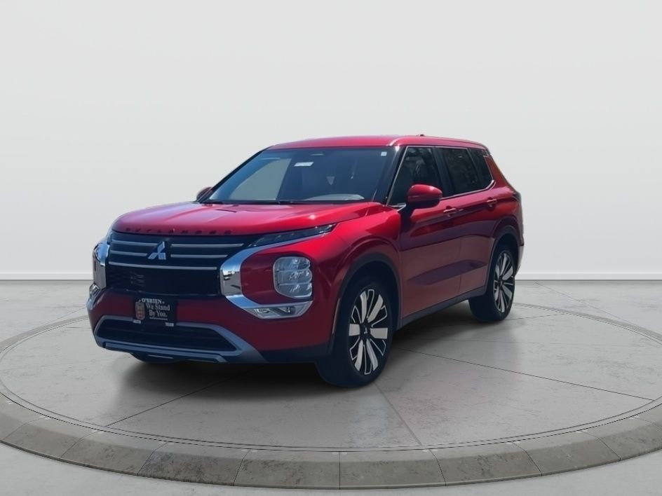 New 2026 RED DIAMOND Mitsubishi SE image 2