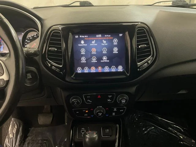 Used 2021 Gray Jeep Limited image 17