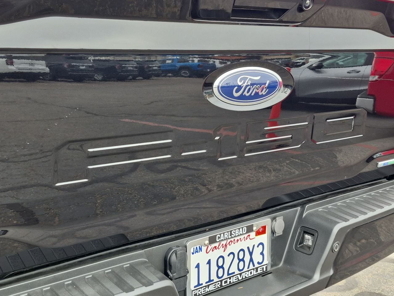 Used 2023 Black Ford Lariat image 33