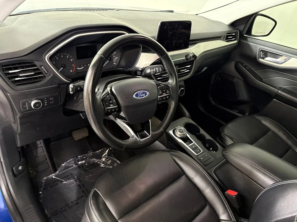 Used 2022 Blue Metallic Ford SEL image 17