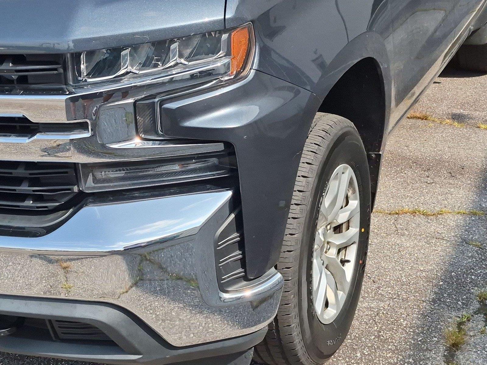 Used 2019 Shadow Gray Metallic Chevrolet LT image 9