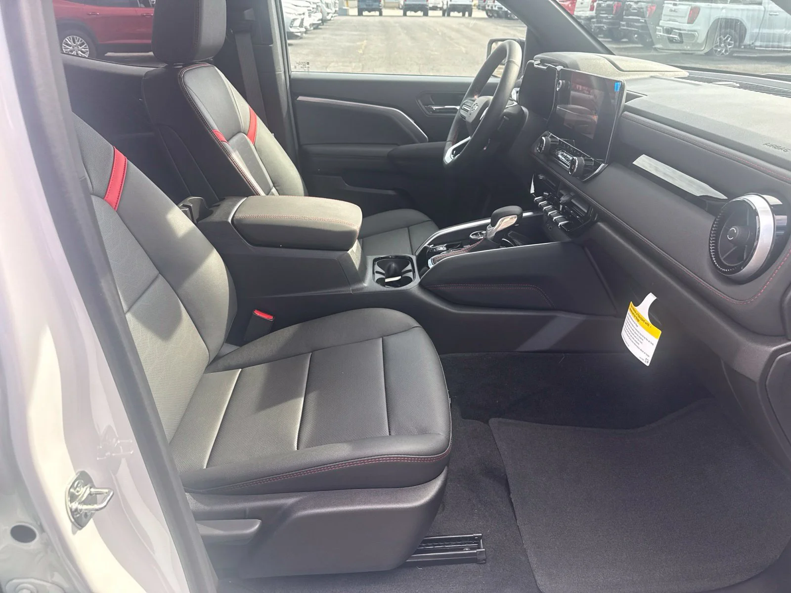 2026 Chevrolet Colorado Z71 - Photo 23
