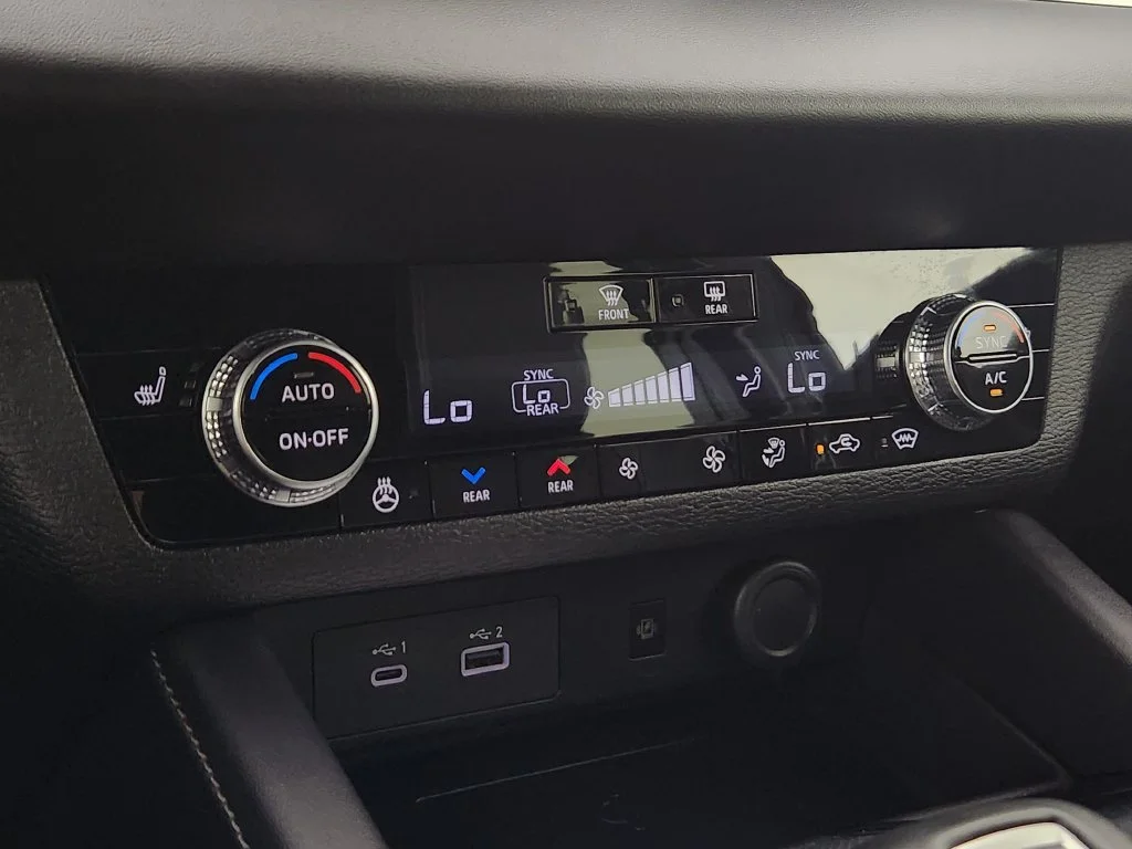 Used 2026 Gray Nissan Platinum image 29