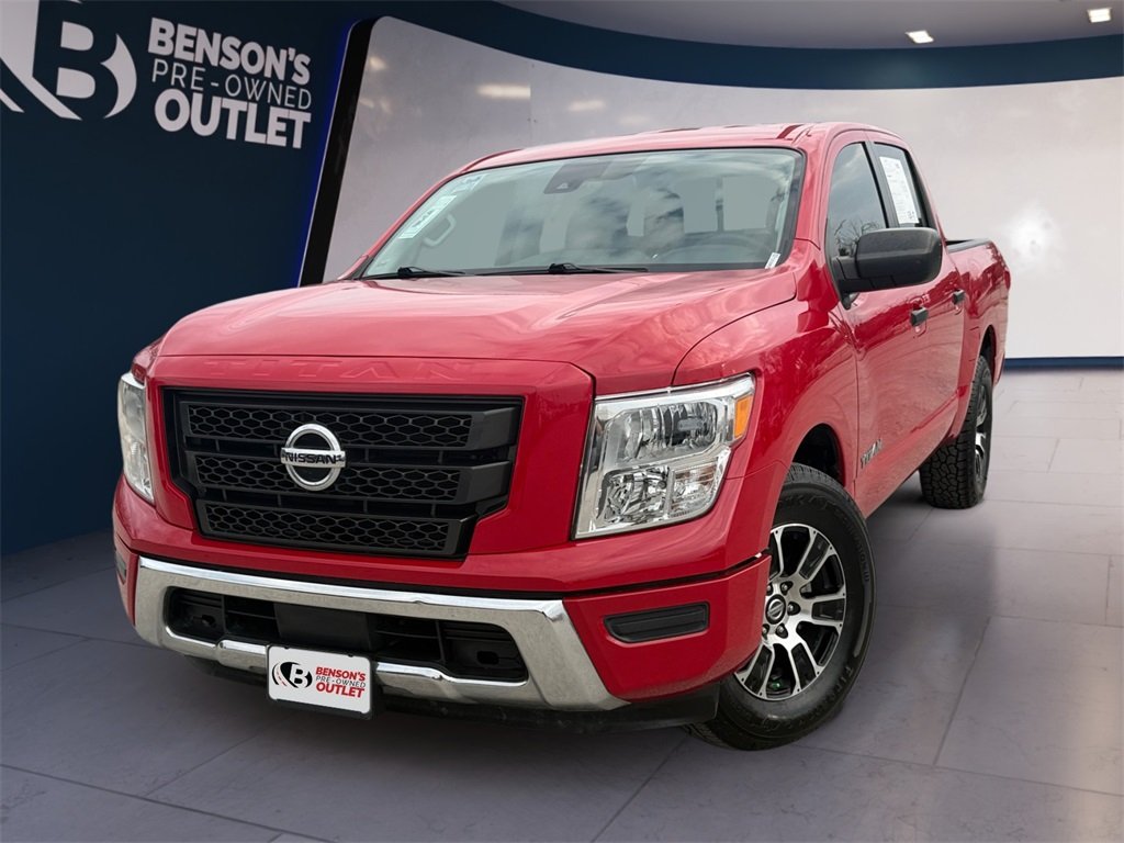 2022 Nissan Titan SV